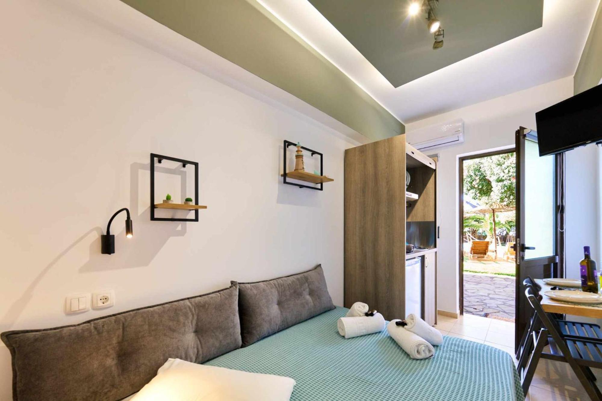 Villa Gereoudis Seaview Apartments-Pool & Bar Kolimvárion Ngoại thất bức ảnh