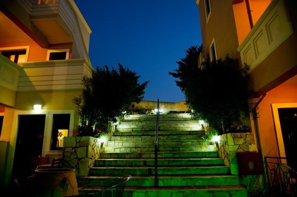 Villa Gereoudis Seaview Apartments-Pool & Bar Kolimvárion Ngoại thất bức ảnh